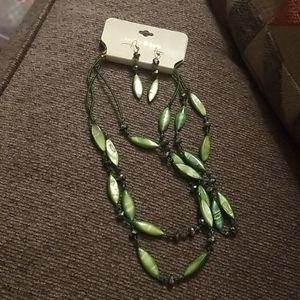 Nwt Beautiful Sophia& Kate set